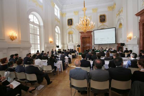 6月26日上午,论坛开幕式在奥地利司法部大宴会厅隆重举行